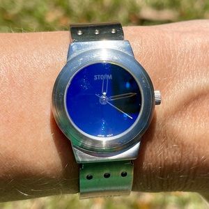 Storm Watch | Mini Storm Lazer | Woman’s